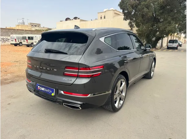 Car image 5