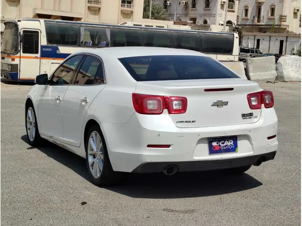 Car image 7