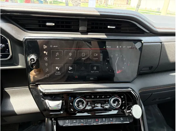 Car image 17