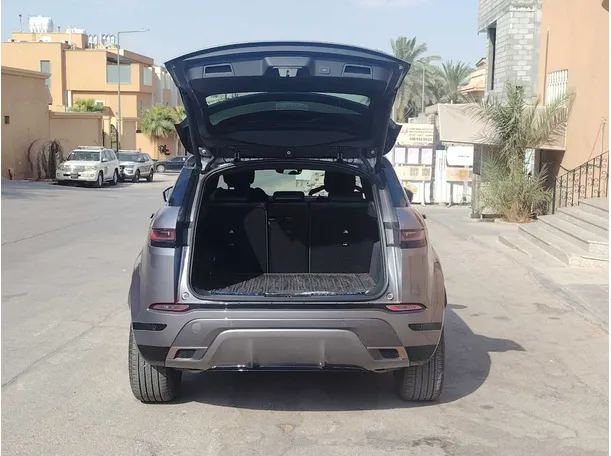 Car image 24