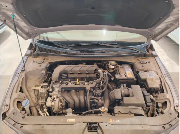 Car image 30
