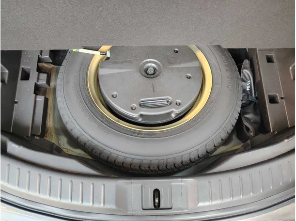 Car image 42
