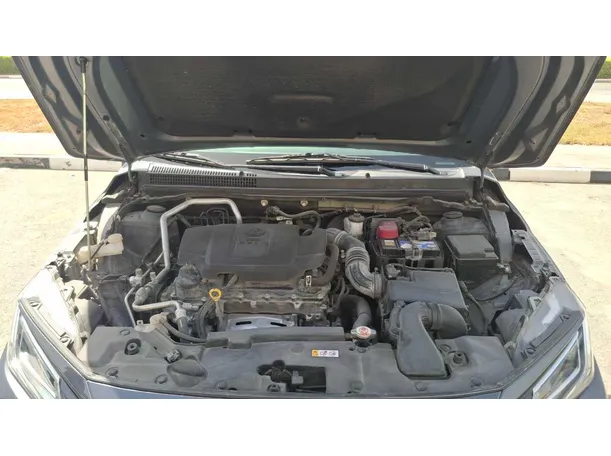 Car image 19