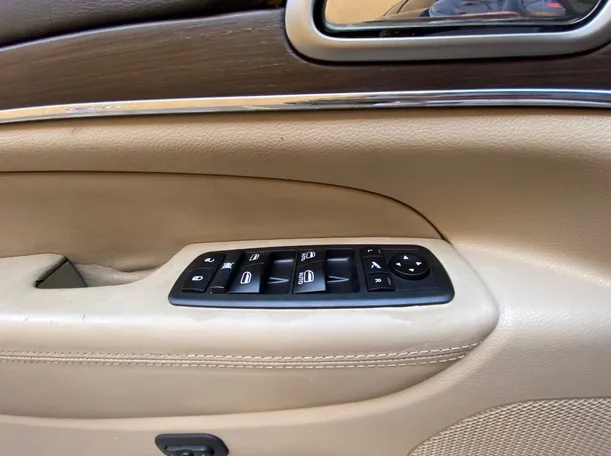 Car image 29