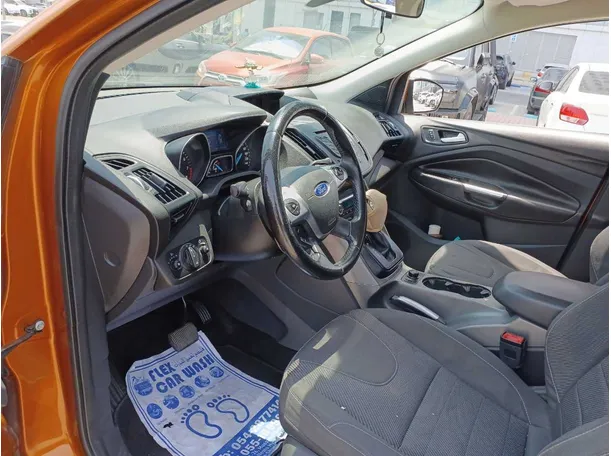 Car image 11