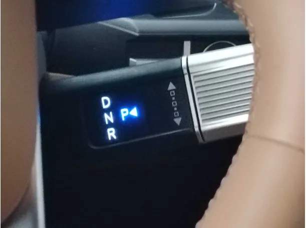 Car image 26