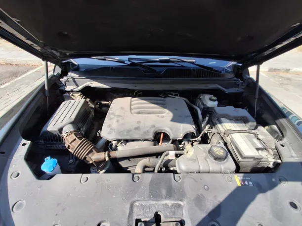 Car image 20