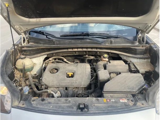 Car image 25