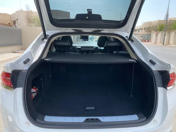 Car image 21