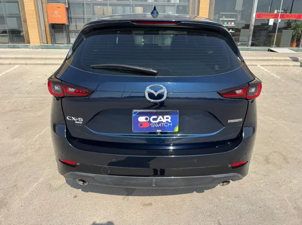 Car image 6