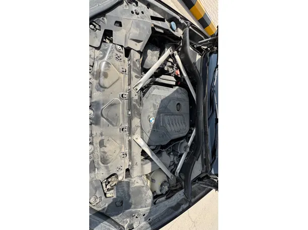 Car image 28