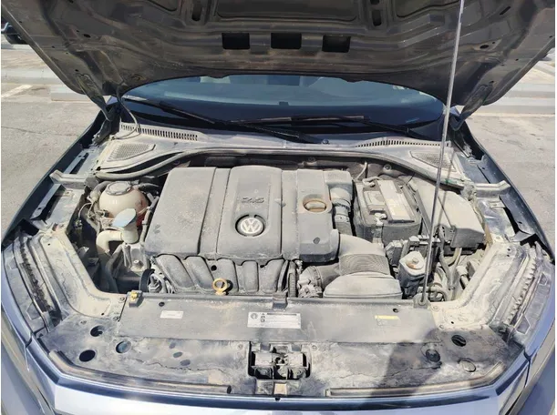 Car image 32