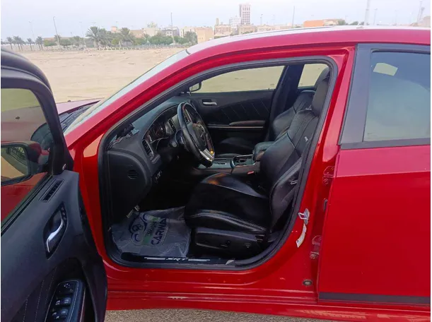 Car image 15