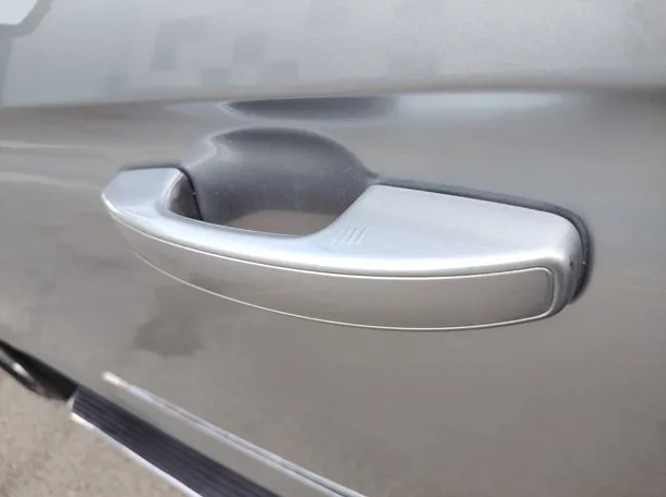 Car image 39