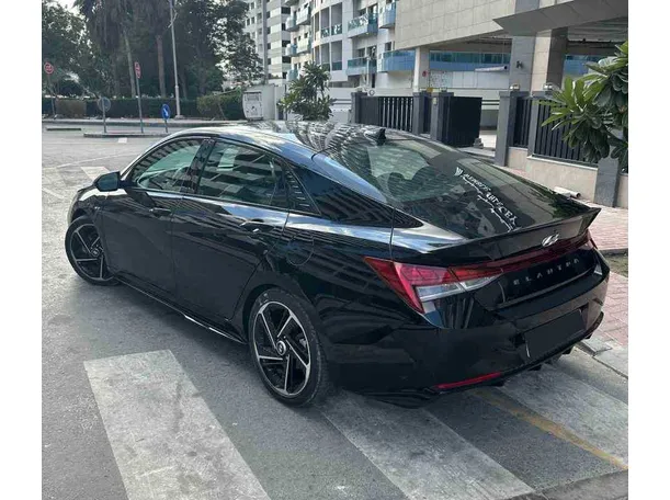 Car image 8