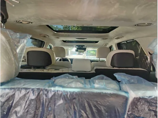 Car image 28