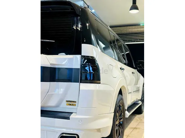Car image 31