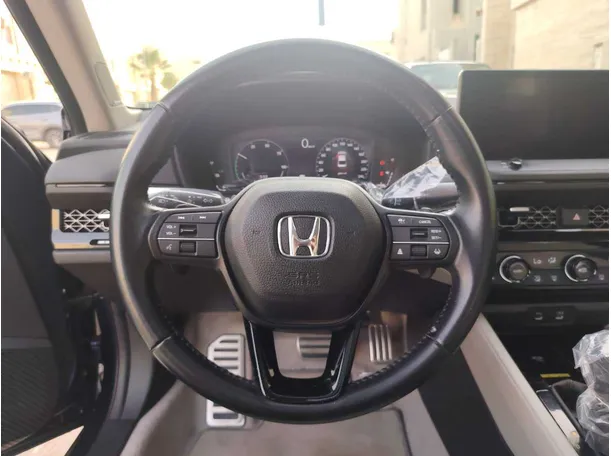 Car image 22