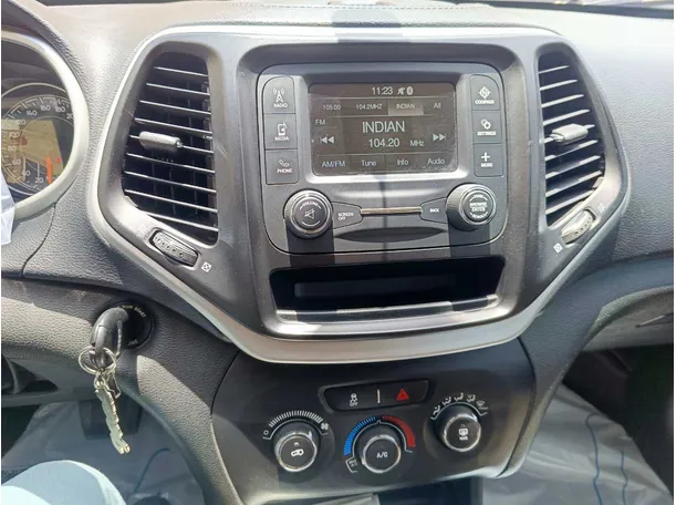 Car image 20