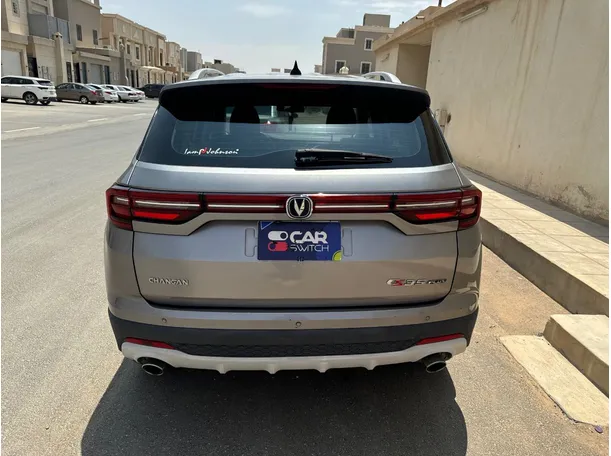 Car image 5