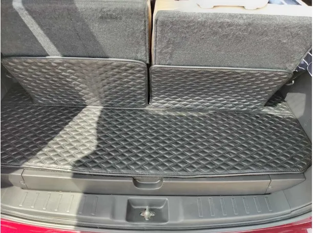 Car image 28