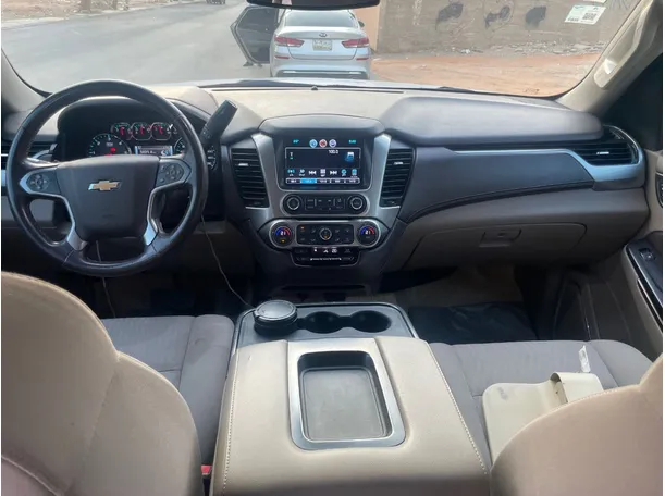 Car image 18