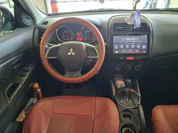 Car image 17