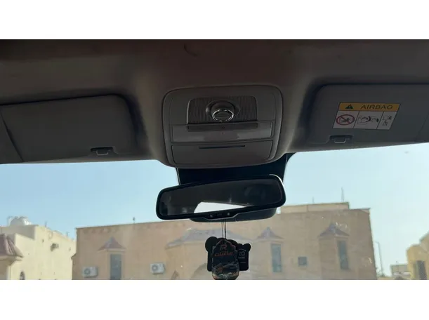 Car image 22