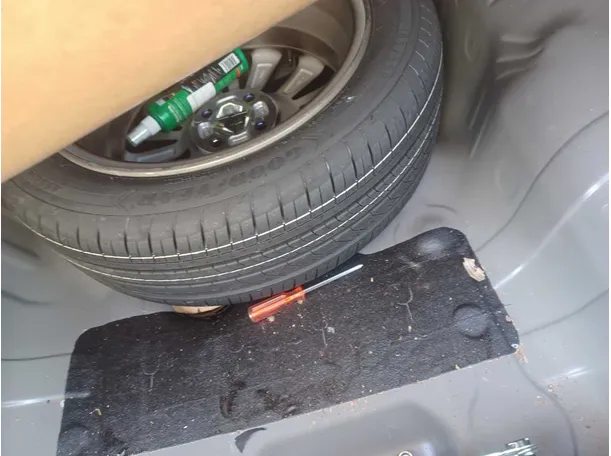 Car image 21