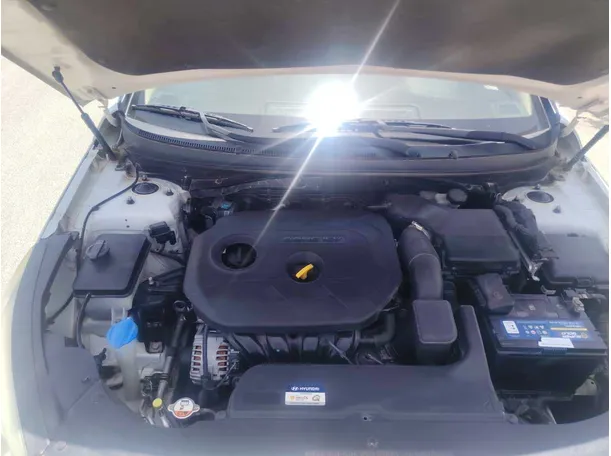 Car image 29