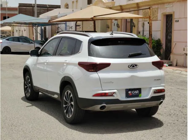 Car image 7