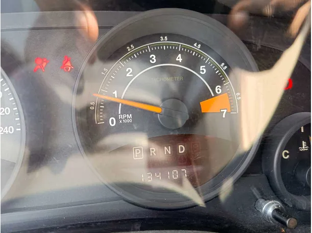Car image 25