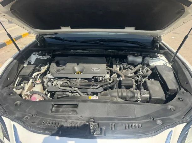Car image 21