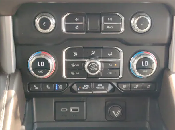 Car image 22