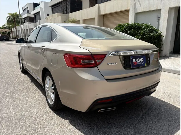 Car image 7