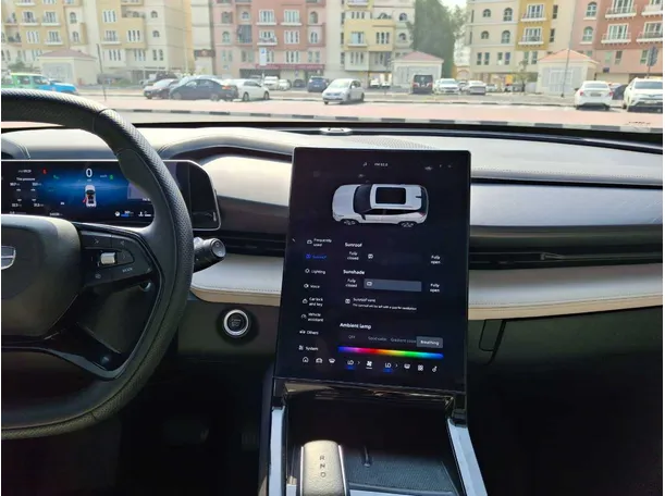 Car image 16