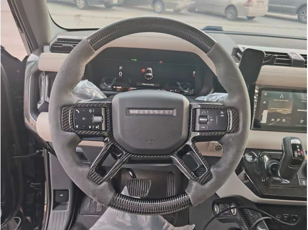 Car image 19