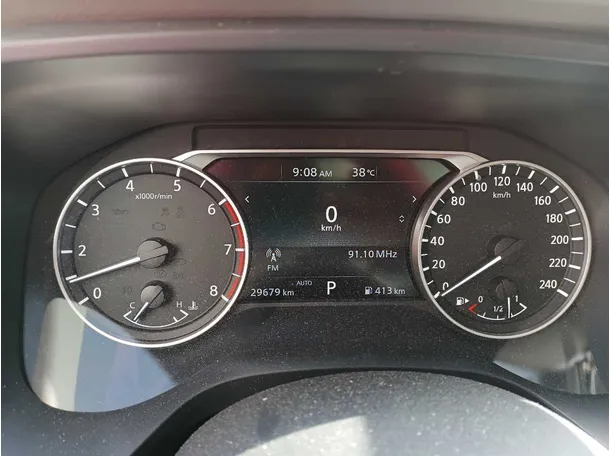 Car image 18