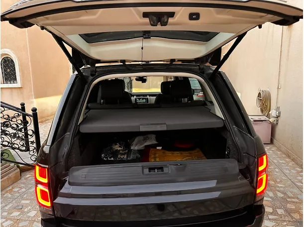 Car image 25