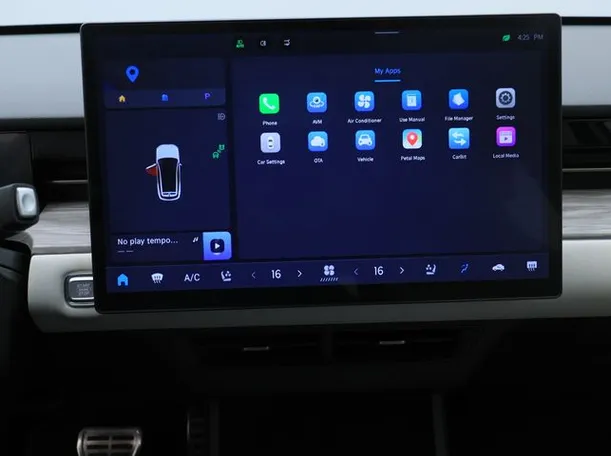 Car image 5