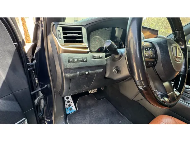 Car image 31