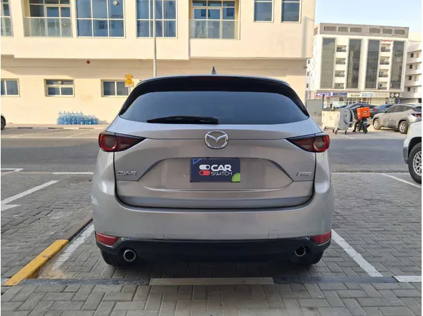 Car image 6