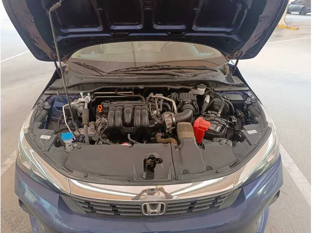 Car image 33