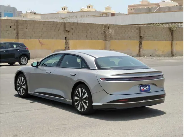 Car image 7