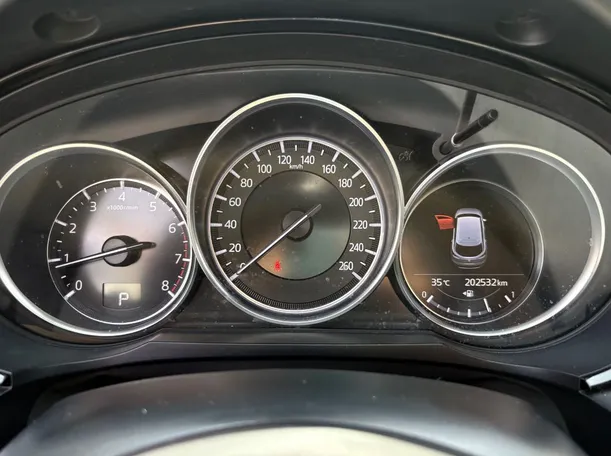 Car image 23