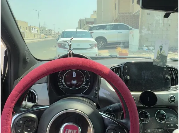 Car image 5