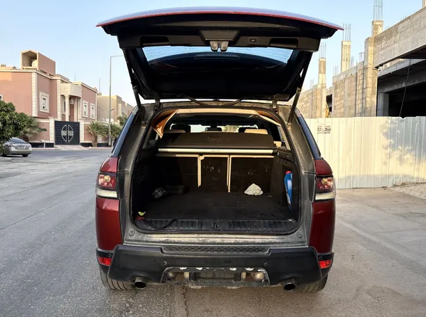 Car image 24