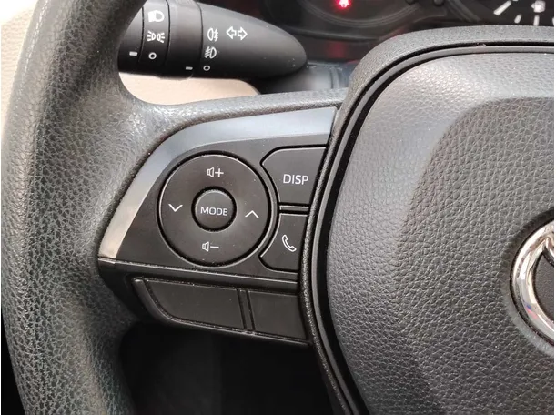 Car image 25