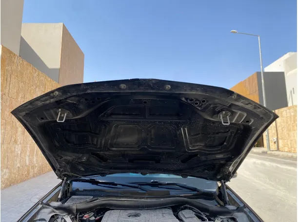 Car image 29