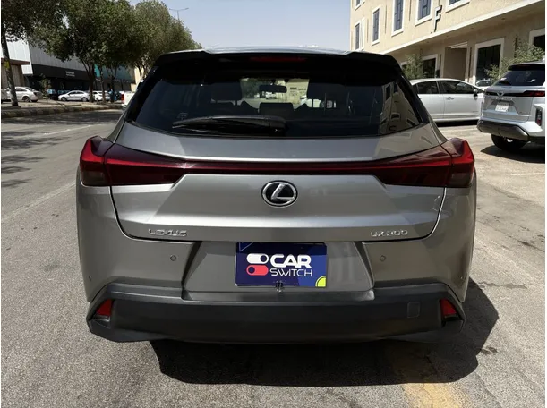 Car image 6